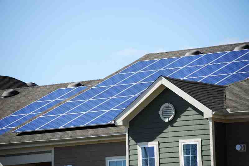 Can I get a government grant for solar panels?