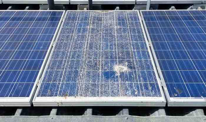 How can you tell if a solar panel is not working?