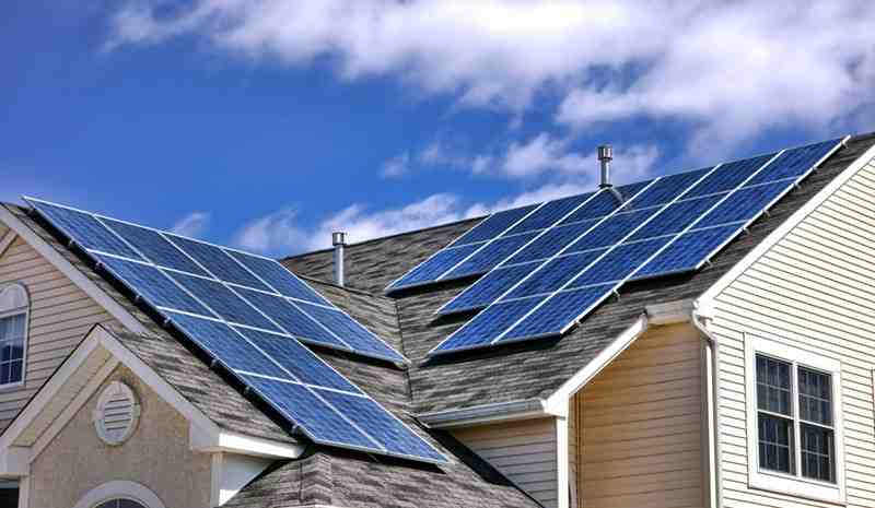 How much do you pay monthly for solar panels?