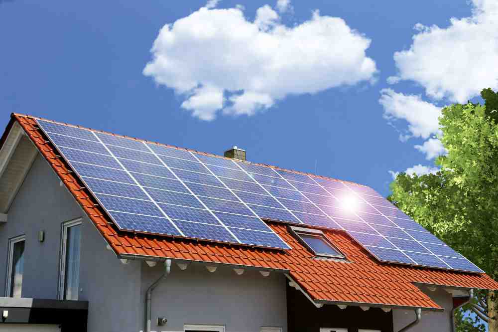 What are the advantages and disadvantages of using renewable energy sources?