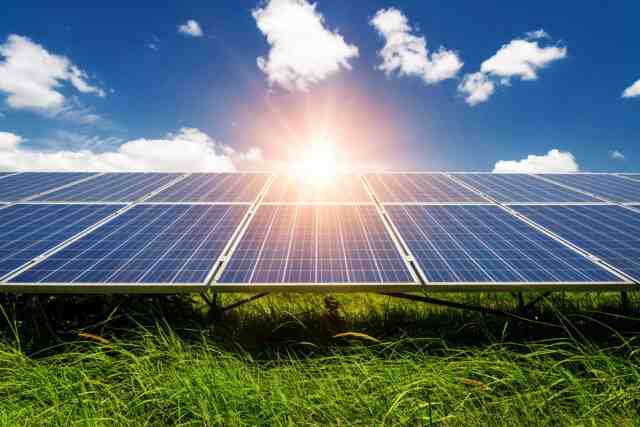 What are the 2 main disadvantages to solar energy?