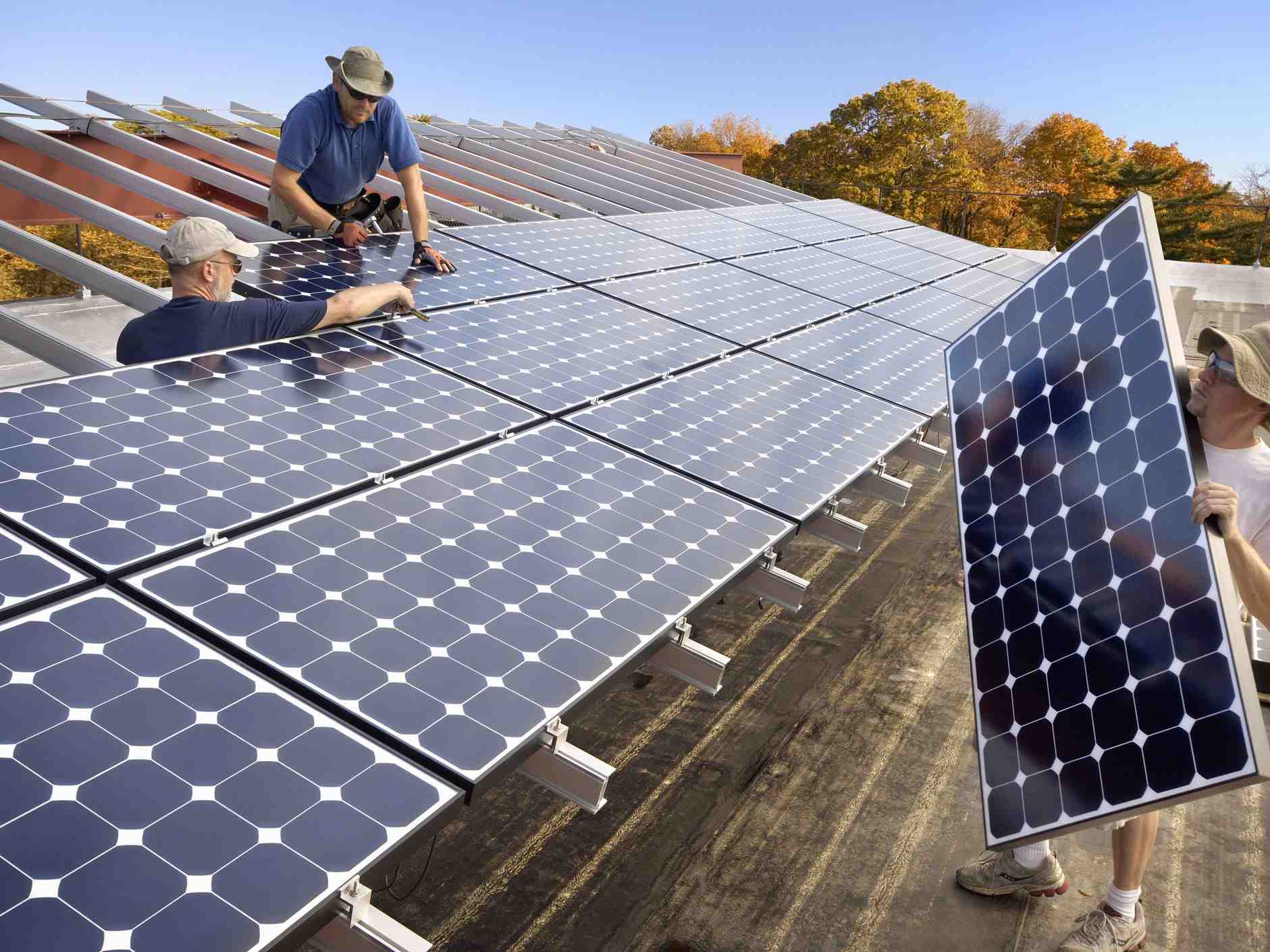 Do solar farms devalue property?