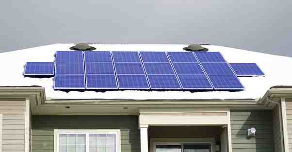 How many solar panels are needed to power a house?